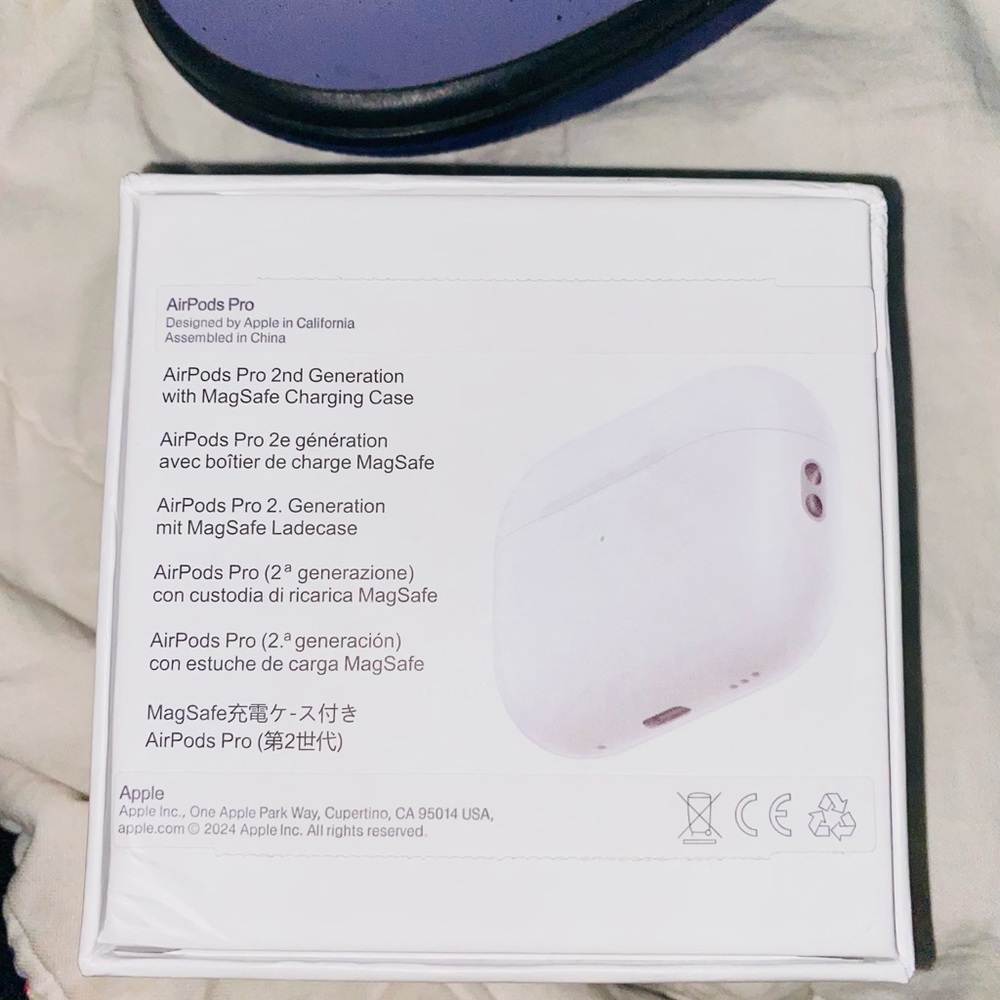 AirPods Pro 2 generation - Picture 3 of 5